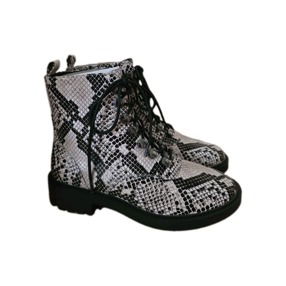 NEW Linea Paolo Womens Trinity Cream Snake Leather Fashion Combat Boots 6.5 M